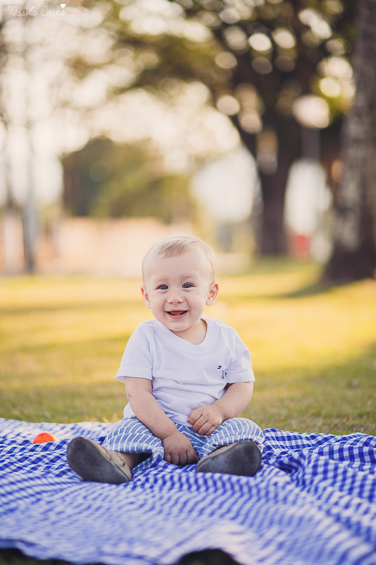 Ensaio fotográfico realizado na Ilha do Frade, família super especial, bebê Níkolas lindo, fotos muito divertidas, tarde de fotos feliz em Vitória ES, fotografia de Tássila Costa, família especial que fotogr