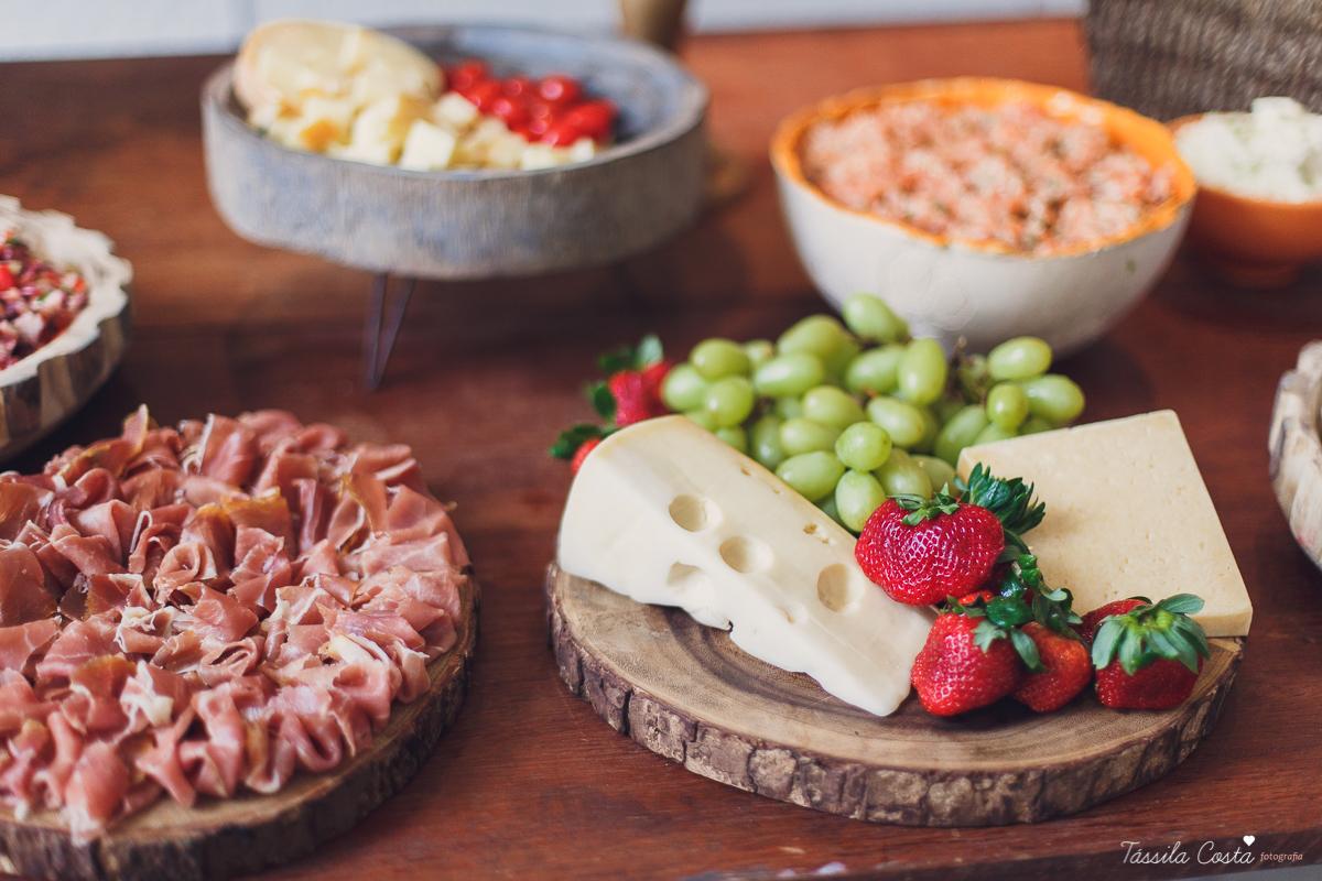 chá de bebê super diferente, da blogueira Thanandra, mãe do josé e levi, mãe de dois, chá de bebê todo azul, tema universo, tema constelação, fotografia de chá de bebê em vitória, ideia para chá de bebê super diferente, tássila costa fotografia 