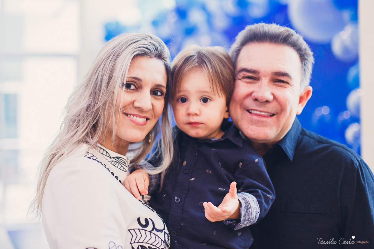 chá de bebê super diferente, da blogueira Thanandra, mãe do josé e levi, mãe de dois, chá de bebê todo azul, tema universo, tema constelação, fotografia de chá de bebê em vitória, ideia para chá de bebê super diferente, tássila costa fotografia 