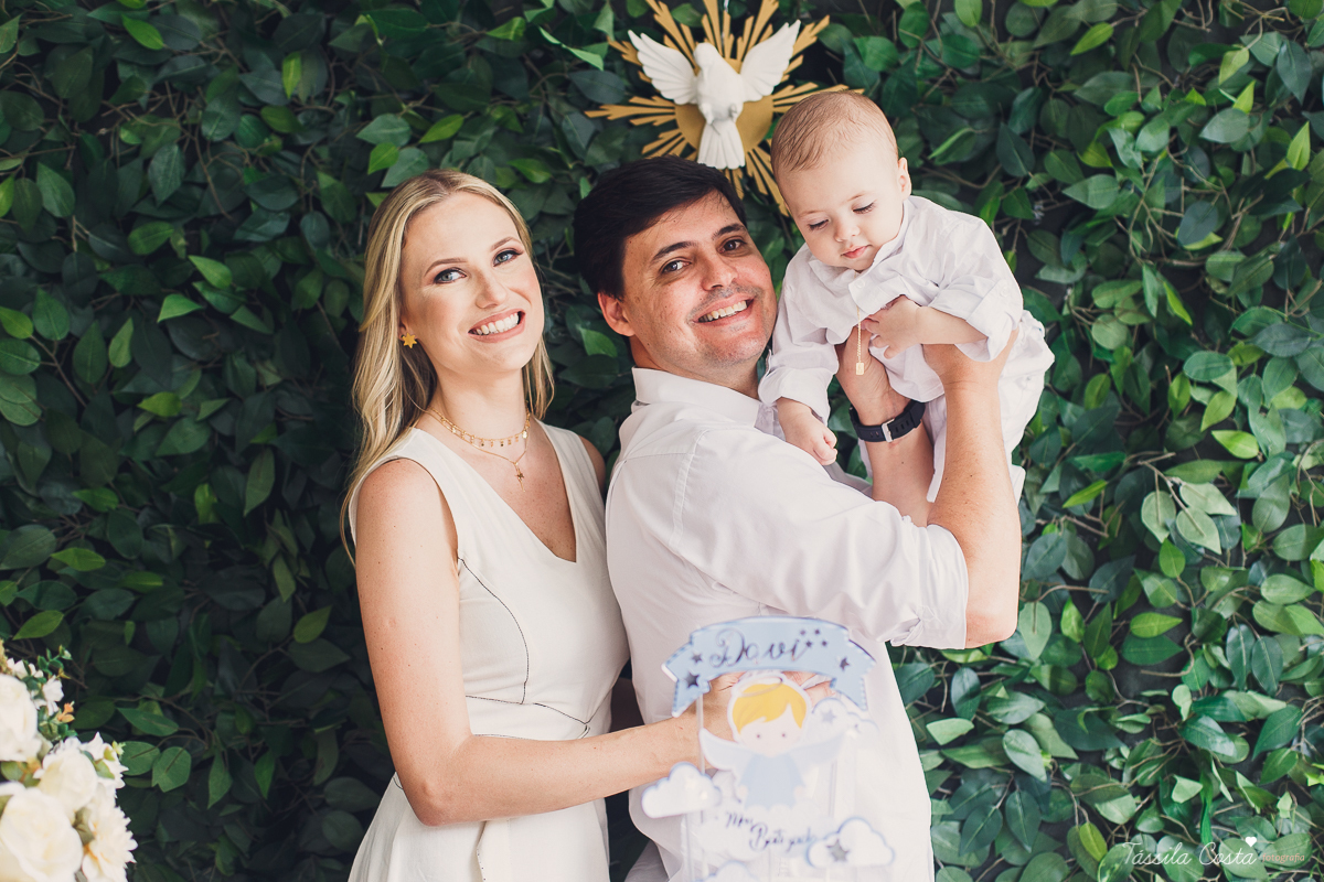 batizado do Davi, batizado no Santuário de Fátima, no Bairro de Fátima, em Vitória ES, fotografia de batizado em Vitória ES, decoração de almoço de batizado, batizado de menino, o que vestir no batizado do meu filho, batizando meu bebê de 9 meses, tássila