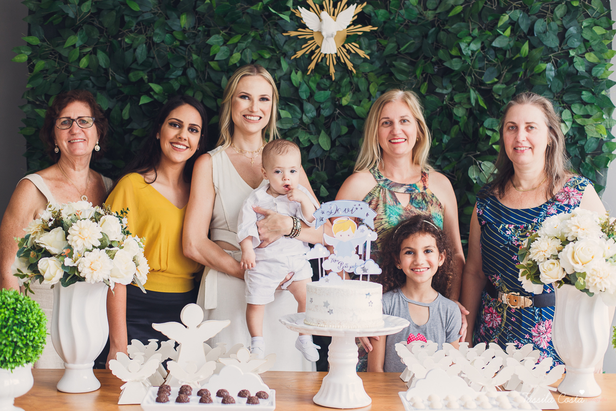 batizado do Davi, batizado no Santuário de Fátima, no Bairro de Fátima, em Vitória ES, fotografia de batizado em Vitória ES, decoração de almoço de batizado, batizado de menino, o que vestir no batizado do meu filho, batizando meu bebê de 9 meses, tássila