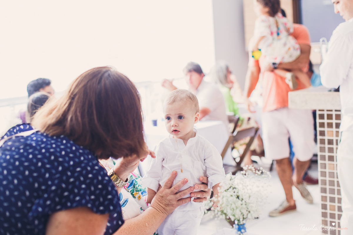 batizado do Davi, batizado no Santuário de Fátima, no Bairro de Fátima, em Vitória ES, fotografia de batizado em Vitória ES, decoração de almoço de batizado, batizado de menino, o que vestir no batizado do meu filho, batizando meu bebê de 9 meses, tássila