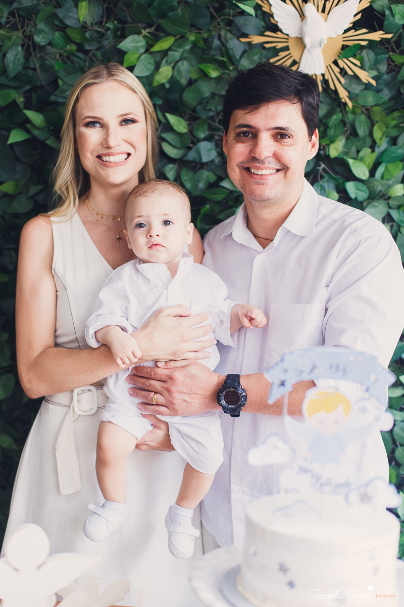 batizado do Davi, batizado no Santuário de Fátima, no Bairro de Fátima, em Vitória ES, fotografia de batizado em Vitória ES, decoração de almoço de batizado, batizado de menino, o que vestir no batizado do meu filho, batizando meu bebê de 9 meses, tássila