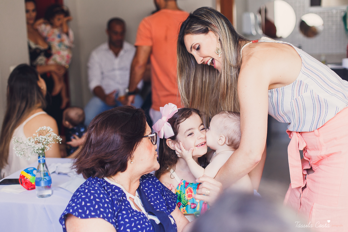 batizado do Davi, batizado no Santuário de Fátima, no Bairro de Fátima, em Vitória ES, fotografia de batizado em Vitória ES, decoração de almoço de batizado, batizado de menino, o que vestir no batizado do meu filho, batizando meu bebê de 9 meses, tássila