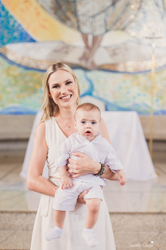 batizado do Davi, batizado no Santuário de Fátima, no Bairro de Fátima, em Vitória ES, fotografia de batizado em Vitória ES, decoração de almoço de batizado, batizado de menino, o que vestir no batizado do meu filho, batizando meu bebê de 9 meses, tássila