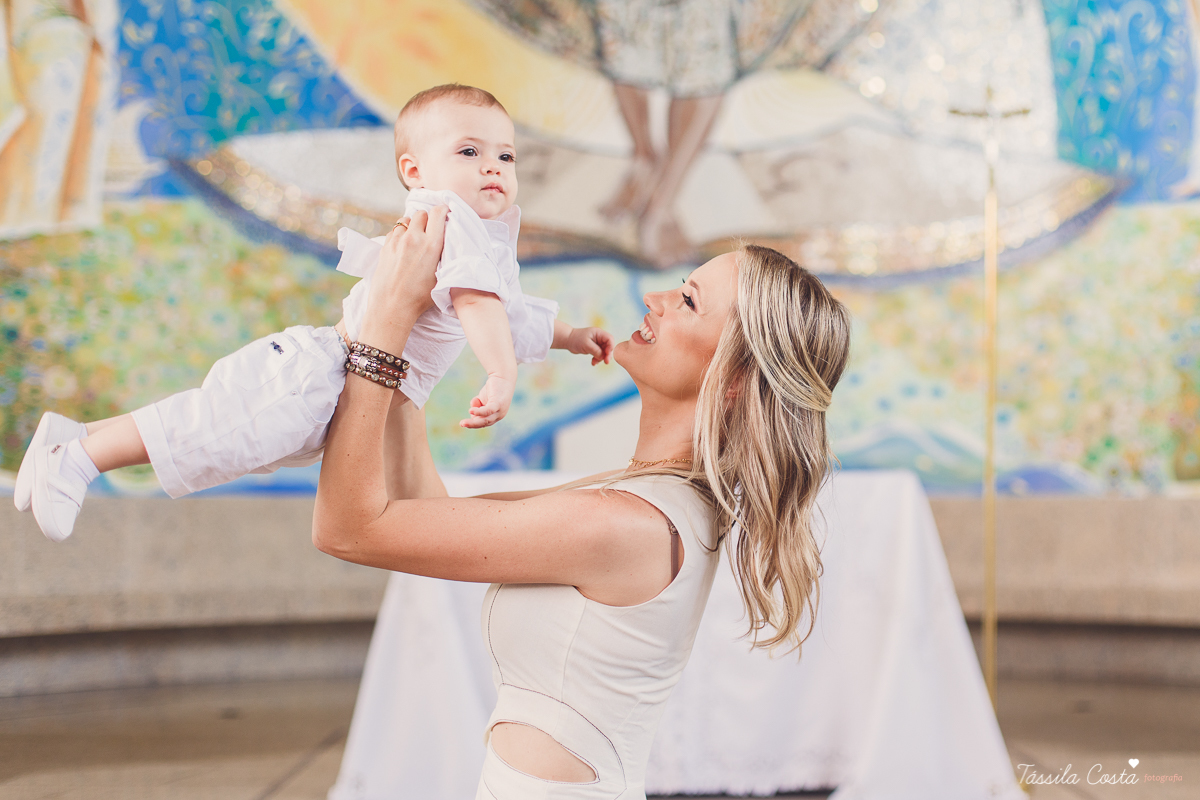 batizado do Davi, batizado no Santuário de Fátima, no Bairro de Fátima, em Vitória ES, fotografia de batizado em Vitória ES, decoração de almoço de batizado, batizado de menino, o que vestir no batizado do meu filho, batizando meu bebê de 9 meses, tássila