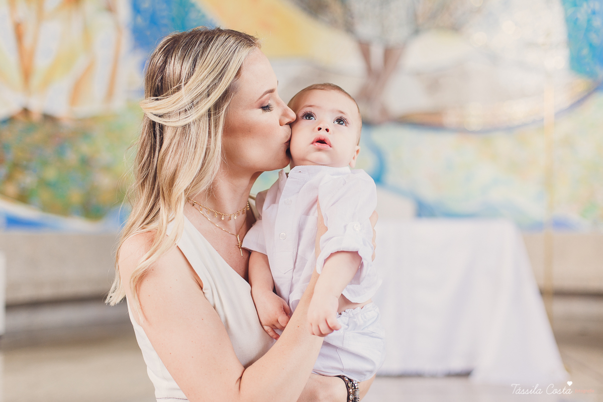 batizado do Davi, batizado no Santuário de Fátima, no Bairro de Fátima, em Vitória ES, fotografia de batizado em Vitória ES, decoração de almoço de batizado, batizado de menino, o que vestir no batizado do meu filho, batizando meu bebê de 9 meses, tássila
