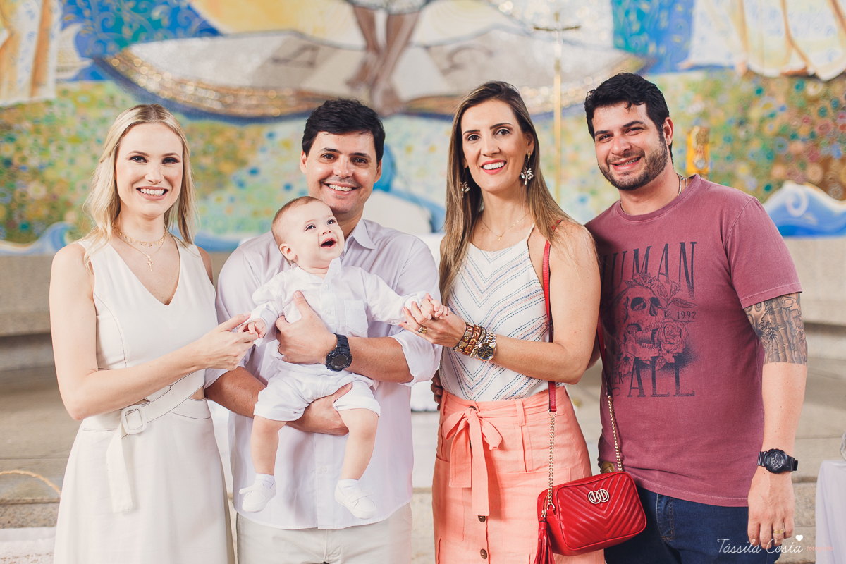 batizado do Davi, batizado no Santuário de Fátima, no Bairro de Fátima, em Vitória ES, fotografia de batizado em Vitória ES, decoração de almoço de batizado, batizado de menino, o que vestir no batizado do meu filho, batizando meu bebê de 9 meses, tássila