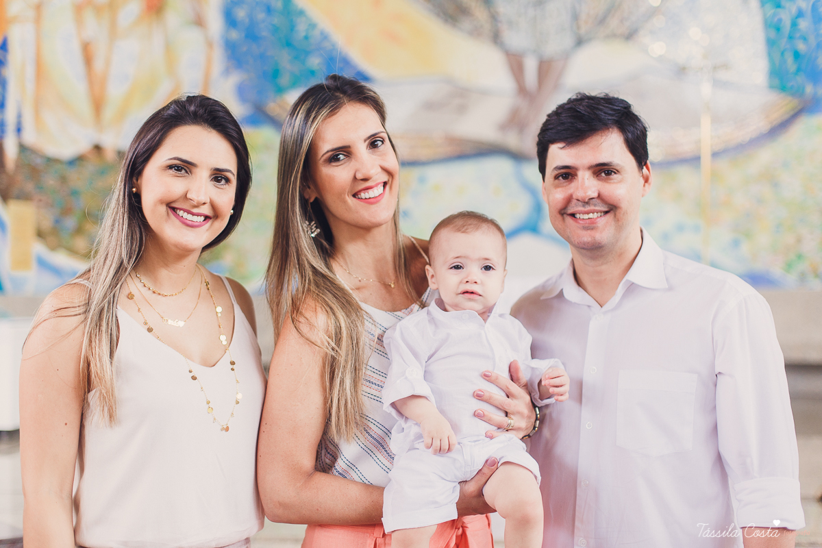 batizado do Davi, batizado no Santuário de Fátima, no Bairro de Fátima, em Vitória ES, fotografia de batizado em Vitória ES, decoração de almoço de batizado, batizado de menino, o que vestir no batizado do meu filho, batizando meu bebê de 9 meses, tássila