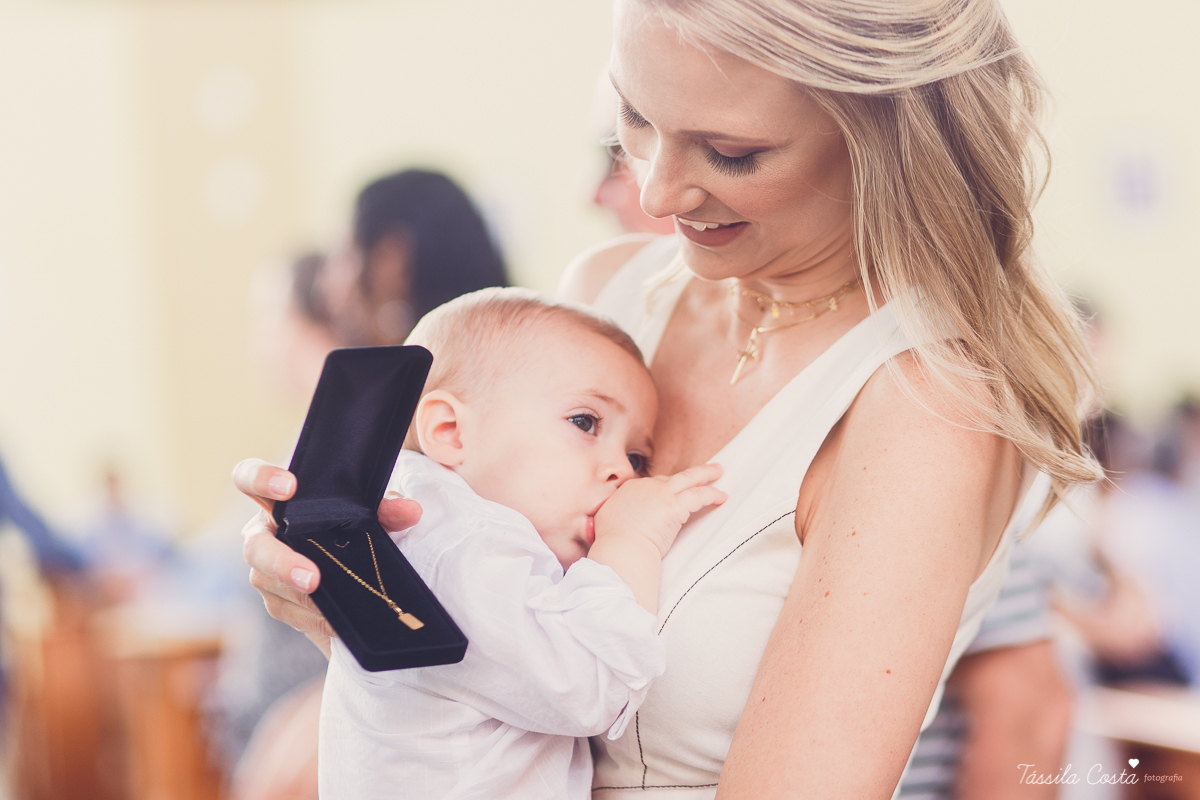batizado do Davi, batizado no Santuário de Fátima, no Bairro de Fátima, em Vitória ES, fotografia de batizado em Vitória ES, decoração de almoço de batizado, batizado de menino, o que vestir no batizado do meu filho, batizando meu bebê de 9 meses, tássila