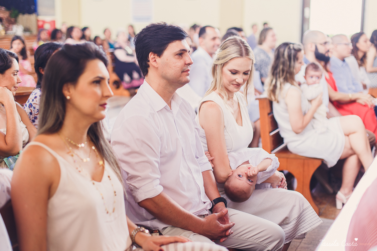 batizado do Davi, batizado no Santuário de Fátima, no Bairro de Fátima, em Vitória ES, fotografia de batizado em Vitória ES, decoração de almoço de batizado, batizado de menino, o que vestir no batizado do meu filho, batizando meu bebê de 9 meses, tássila