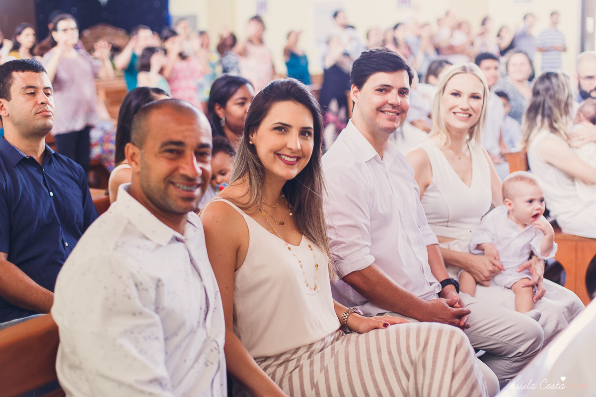 batizado do Davi, batizado no Santuário de Fátima, no Bairro de Fátima, em Vitória ES, fotografia de batizado em Vitória ES, decoração de almoço de batizado, batizado de menino, o que vestir no batizado do meu filho, batizando meu bebê de 9 meses, tássila