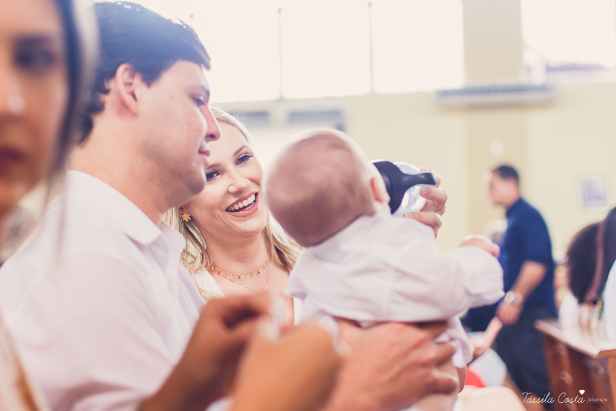 batizado do Davi, batizado no Santuário de Fátima, no Bairro de Fátima, em Vitória ES, fotografia de batizado em Vitória ES, decoração de almoço de batizado, batizado de menino, o que vestir no batizado do meu filho, batizando meu bebê de 9 meses, tássila