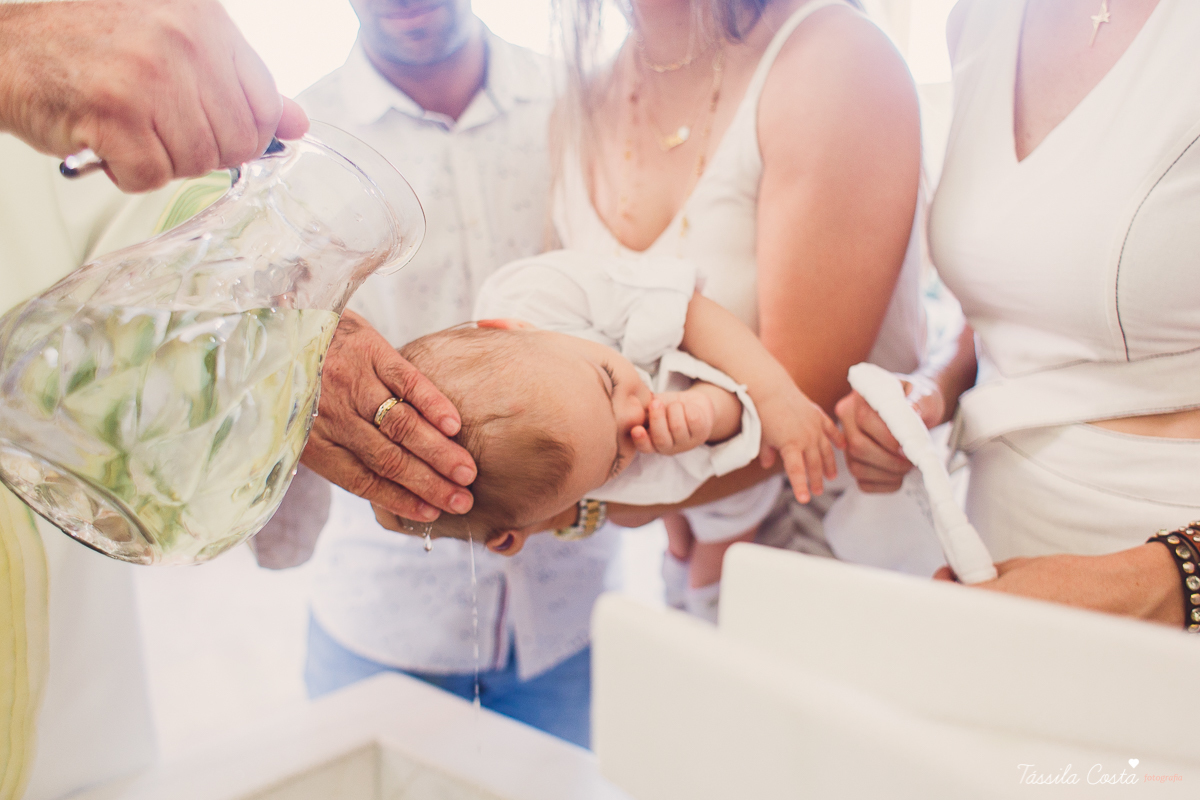 batizado do Davi, batizado no Santuário de Fátima, no Bairro de Fátima, em Vitória ES, fotografia de batizado em Vitória ES, decoração de almoço de batizado, batizado de menino, o que vestir no batizado do meu filho, batizando meu bebê de 9 meses, tássila