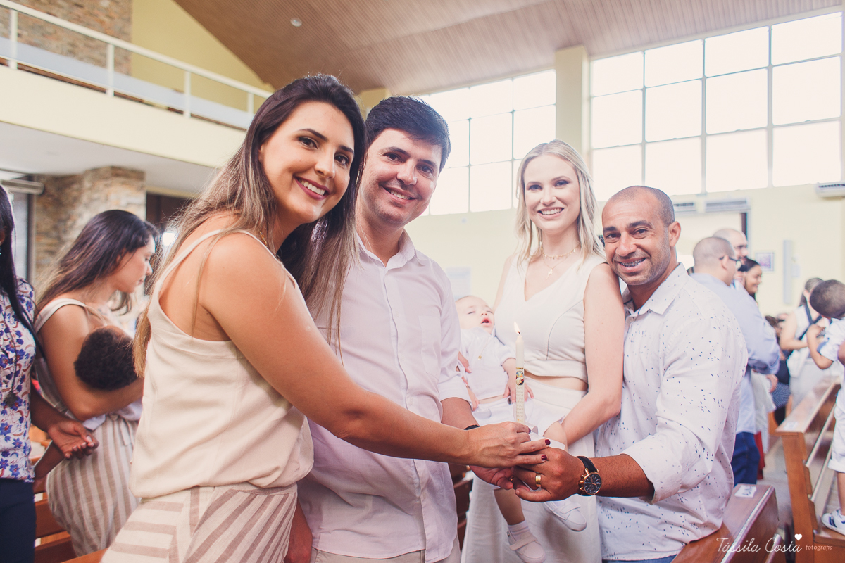 batizado do Davi, batizado no Santuário de Fátima, no Bairro de Fátima, em Vitória ES, fotografia de batizado em Vitória ES, decoração de almoço de batizado, batizado de menino, o que vestir no batizado do meu filho, batizando meu bebê de 9 meses, tássila