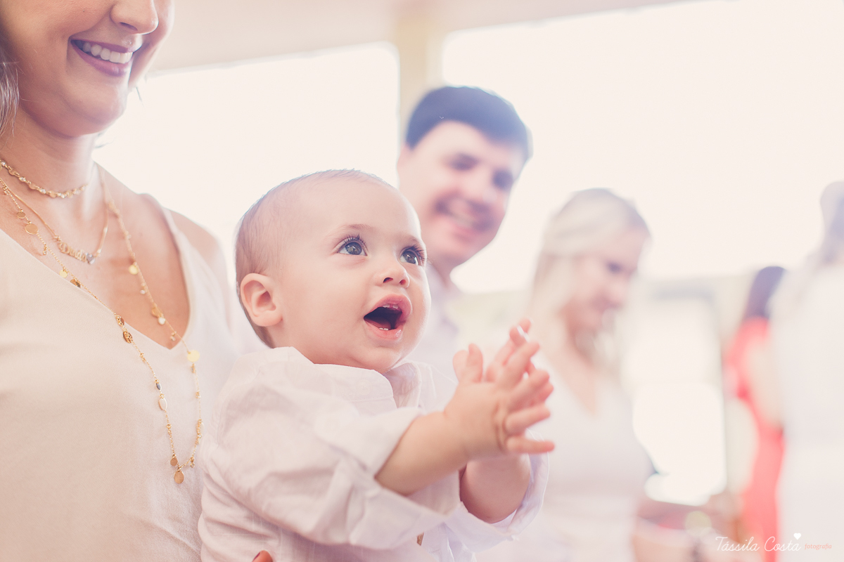 batizado do Davi, batizado no Santuário de Fátima, no Bairro de Fátima, em Vitória ES, fotografia de batizado em Vitória ES, decoração de almoço de batizado, batizado de menino, o que vestir no batizado do meu filho, batizando meu bebê de 9 meses, tássila
