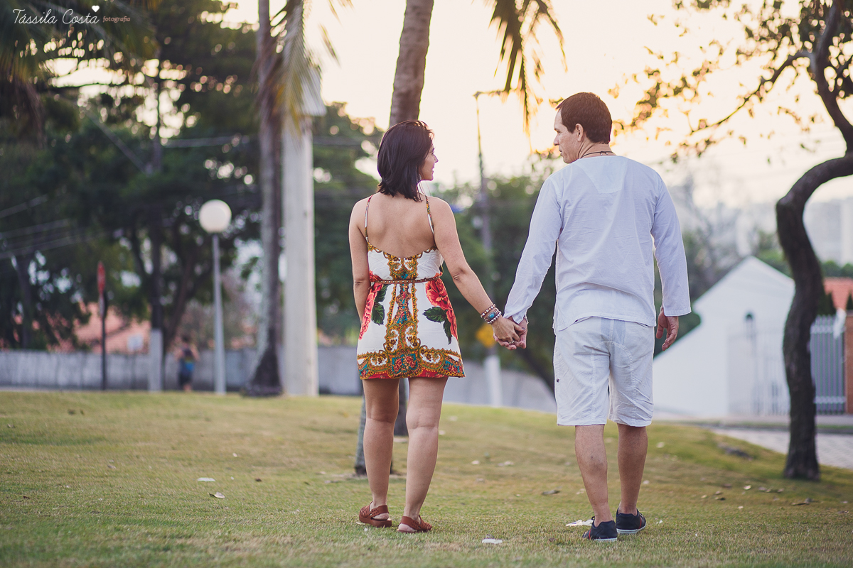 ensaio fotográfico em família, realizado na Ilha do Frade, pela fotógrafa tássila costa, numa tarde de sol linda. Família que ama fotos quis fazer um ensaio fotográfico para registrar o ano de 2016 que foi especia