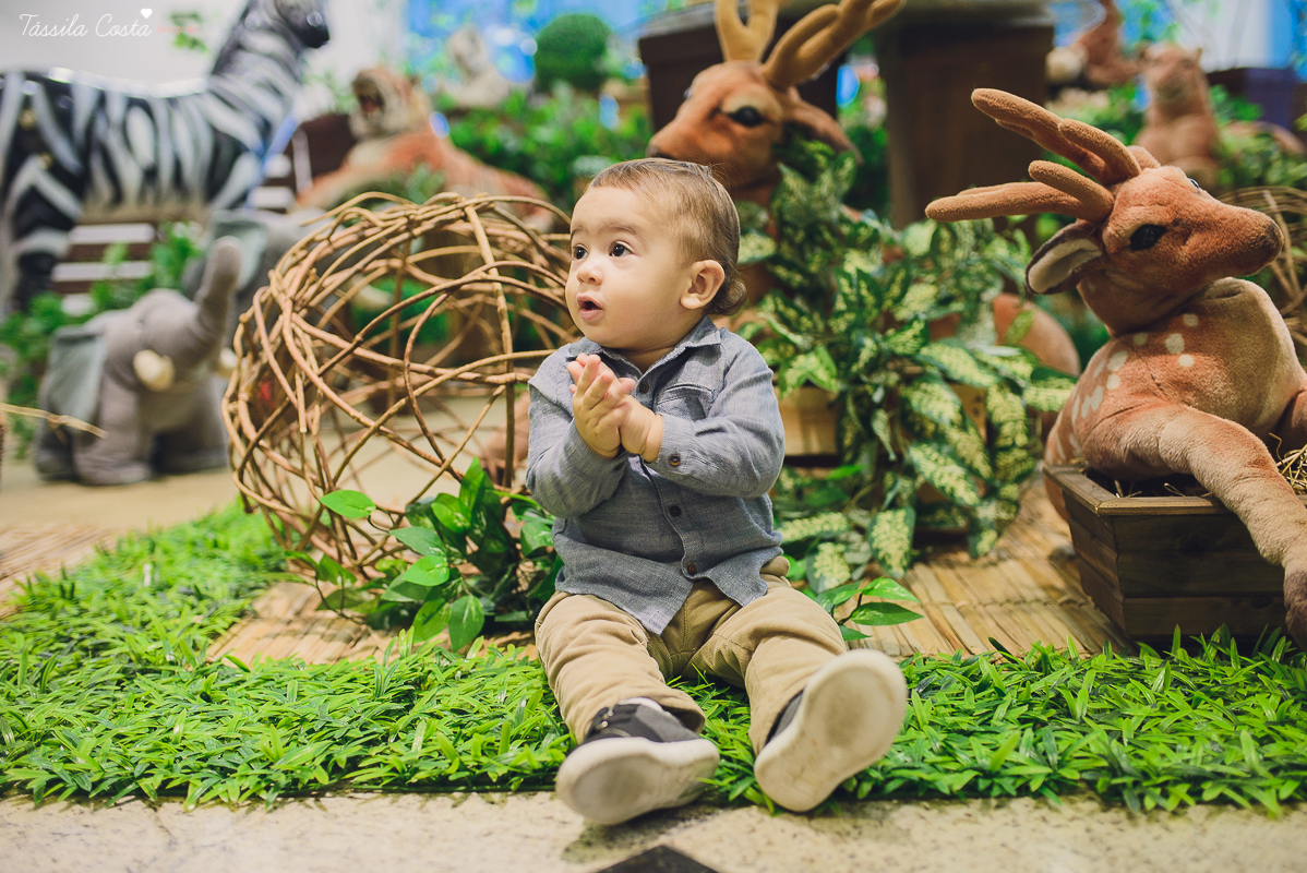festa linda para o otávio, que completou 1 ano de vida, e comemorou com amigos e familiares no cerimonial infantil em jardim da penha, pirlim pim lim, fotografia de tássila costa fotografia, festa de menino com o tema safari, festa dos sonho