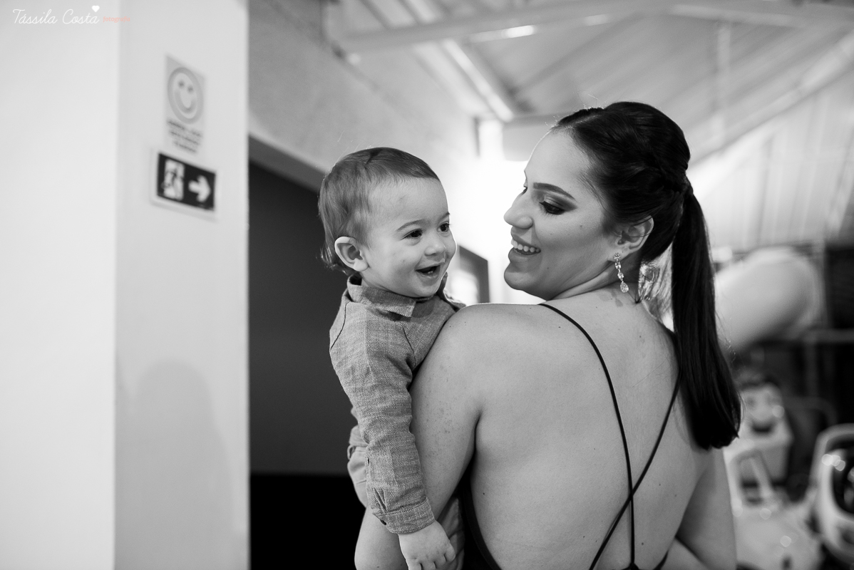 festa linda para o otávio, que completou 1 ano de vida, e comemorou com amigos e familiares no cerimonial infantil em jardim da penha, pirlim pim lim, fotografia de tássila costa fotografia, festa de menino com o tema safari, festa dos sonho