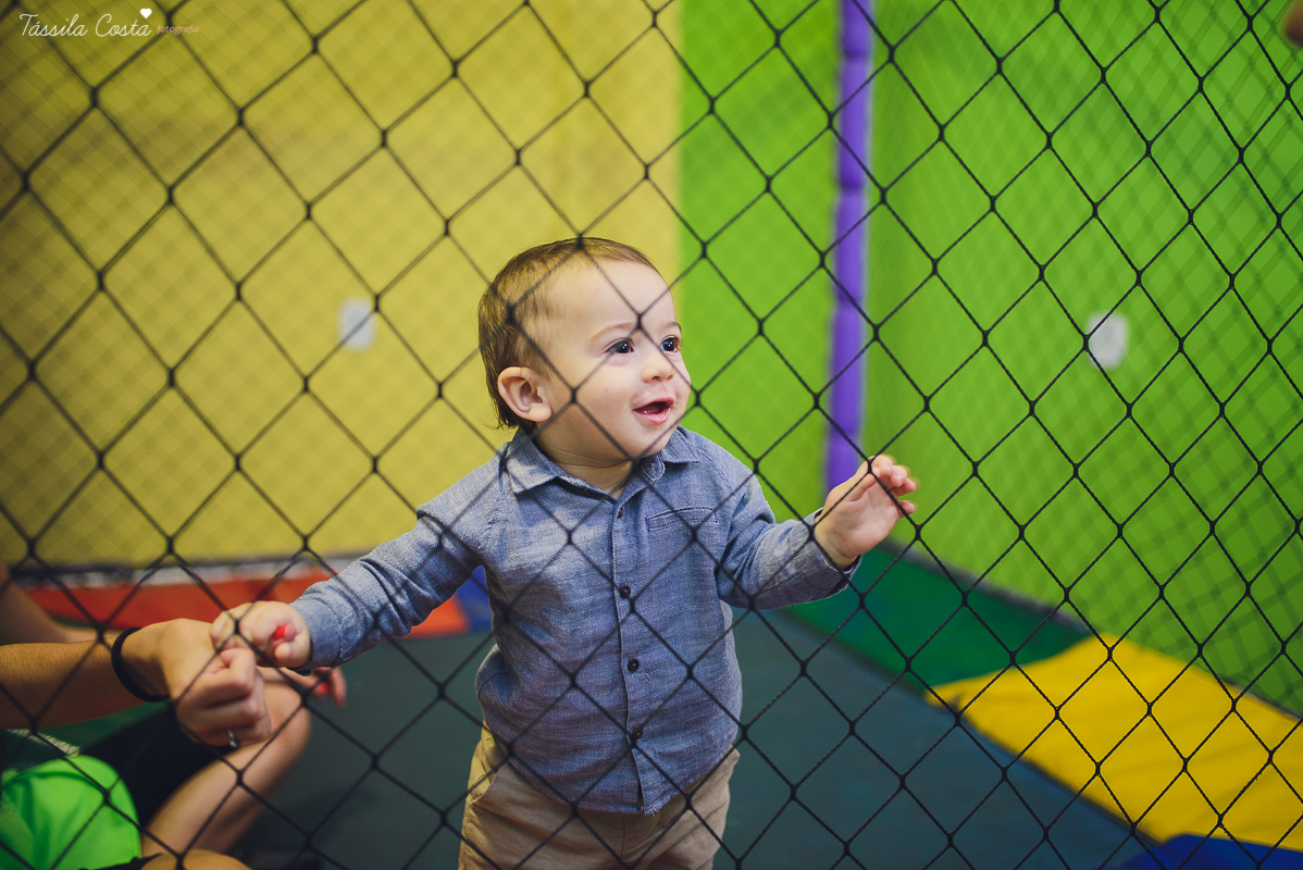 festa linda para o otávio, que completou 1 ano de vida, e comemorou com amigos e familiares no cerimonial infantil em jardim da penha, pirlim pim lim, fotografia de tássila costa fotografia, festa de menino com o tema safari, festa dos sonho