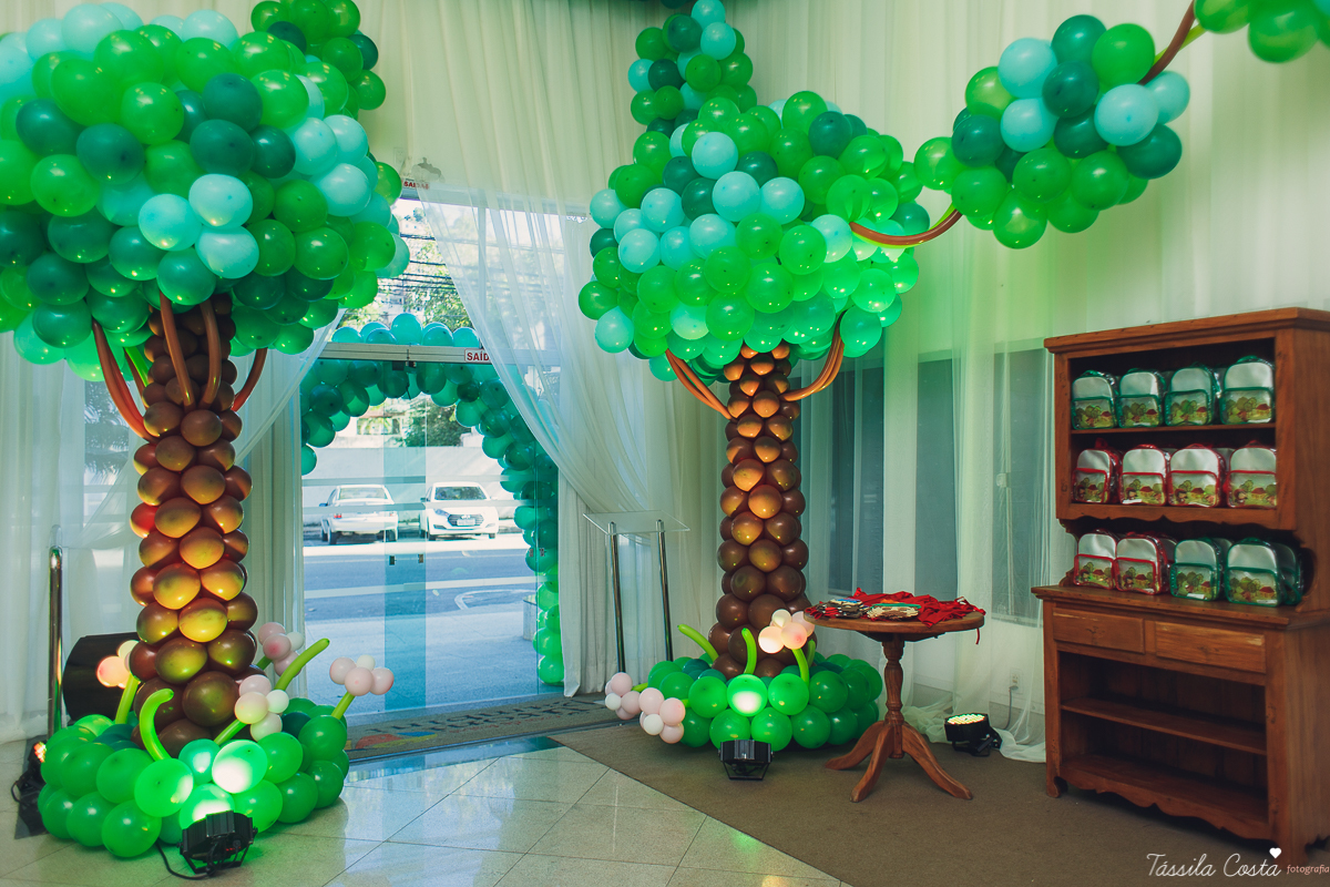 aniversário de menina, no tema chapeuzinho vermelho, festa de 1 ano no cerimonial Tironi Bambini, Vitória ES, Tássila Costa fotografia, fotógrafo de festa infantil em Vitória ES, fotos lindas de aniversário, álbum de aniversário infantil