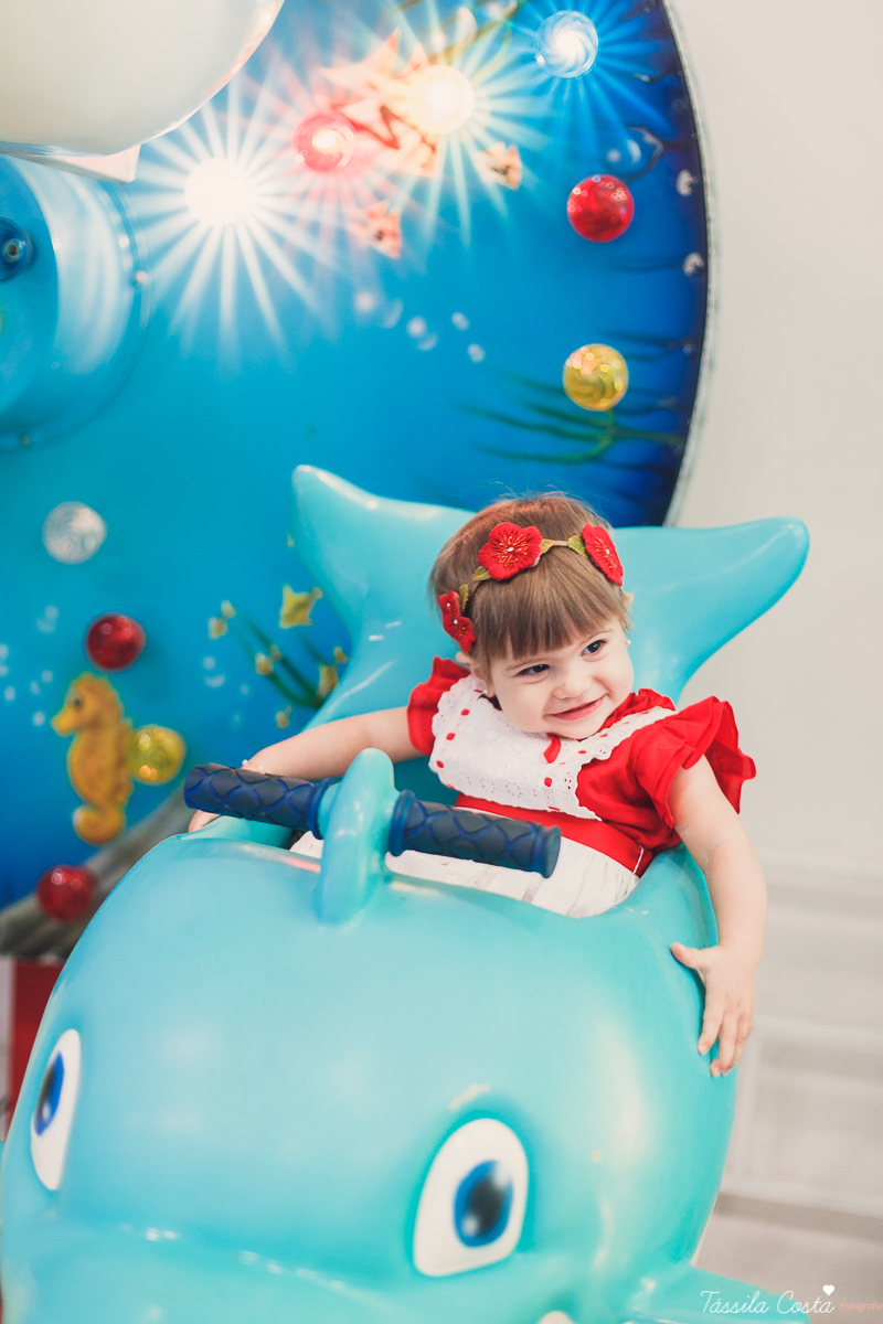 aniversário de menina, no tema chapeuzinho vermelho, festa de 1 ano no cerimonial Tironi Bambini, Vitória ES, Tássila Costa fotografia, fotógrafo de festa infantil em Vitória ES, fotos lindas de aniversário, álbum de aniversário infantil