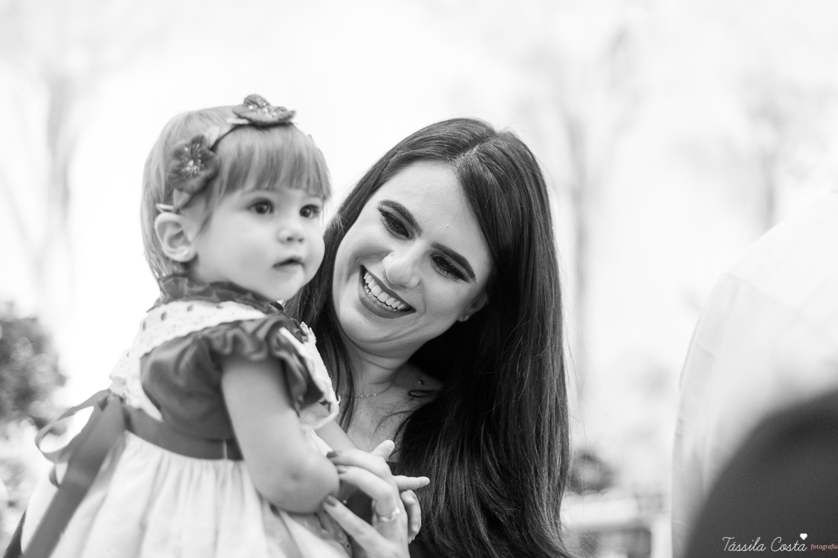 aniversário de menina, no tema chapeuzinho vermelho, festa de 1 ano no cerimonial Tironi Bambini, Vitória ES, Tássila Costa fotografia, fotógrafo de festa infantil em Vitória ES, fotos lindas de aniversário, álbum de aniversário infantil