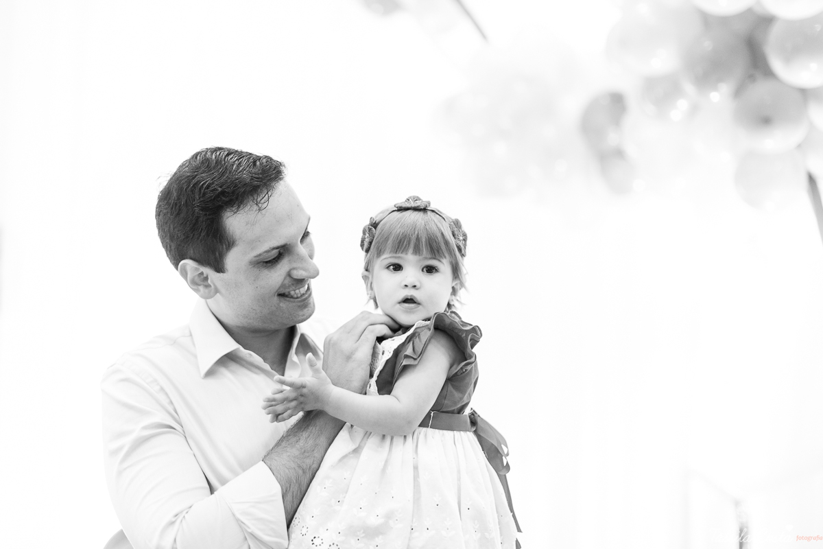 aniversário de menina, no tema chapeuzinho vermelho, festa de 1 ano no cerimonial Tironi Bambini, Vitória ES, Tássila Costa fotografia, fotógrafo de festa infantil em Vitória ES, fotos lindas de aniversário, álbum de aniversário infantil