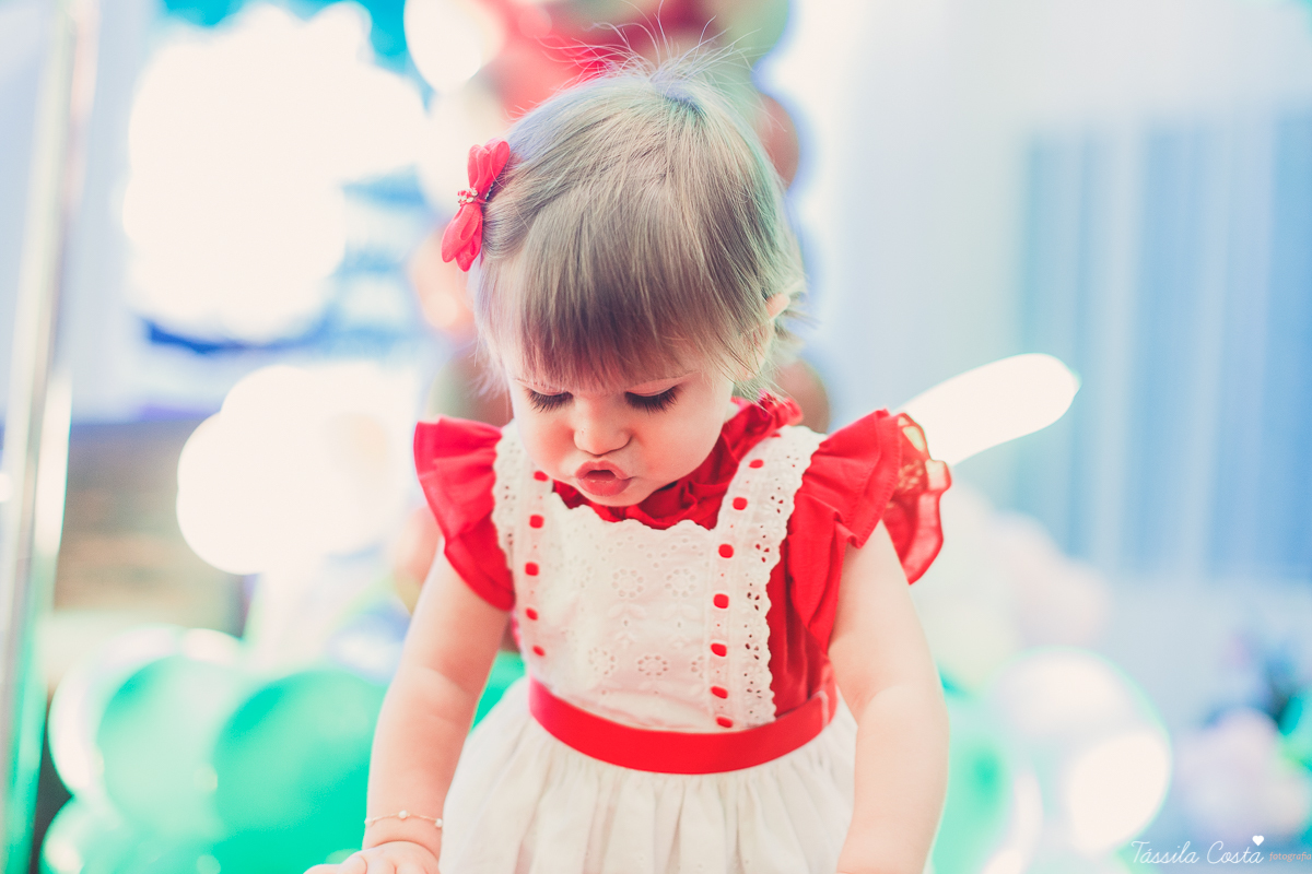 aniversário de menina, no tema chapeuzinho vermelho, festa de 1 ano no cerimonial Tironi Bambini, Vitória ES, Tássila Costa fotografia, fotógrafo de festa infantil em Vitória ES, fotos lindas de aniversário, álbum de aniversário infantil