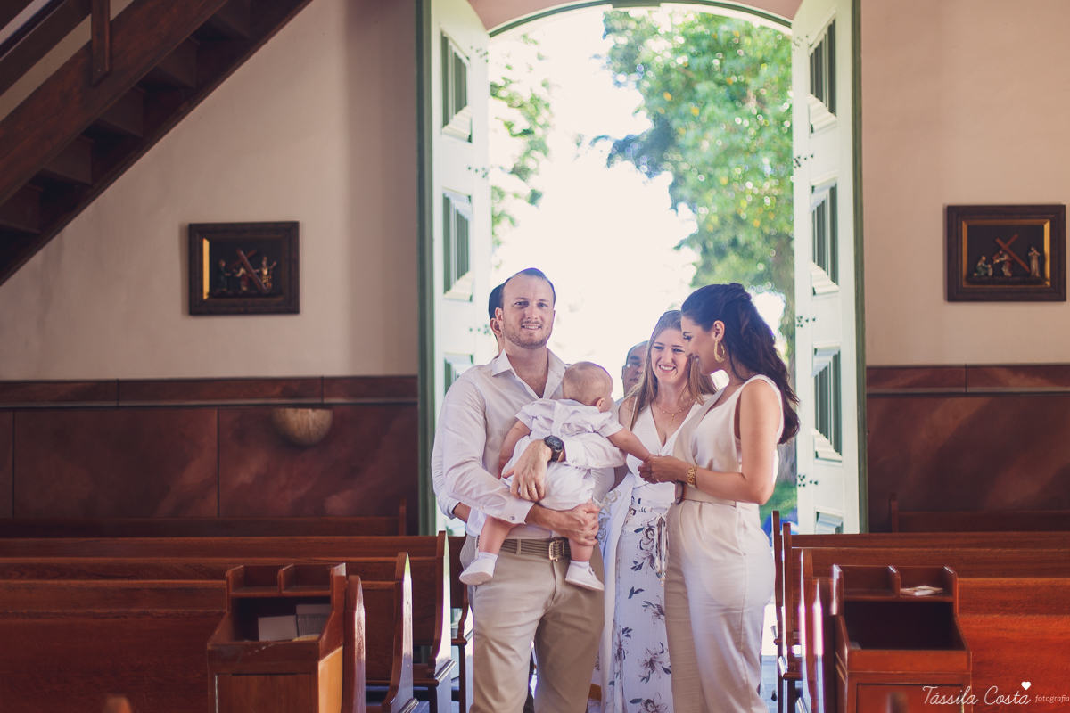 fotos de batizado, qual look usar no batizado do meu filho, lojas para comprar roupa para batizado em vila velha es, Igreja na Prainha para batismo, Igreja do Rosário, fotos lindas de batizado, meu primeiro sacramento, madrinha bem vestida no batizado
