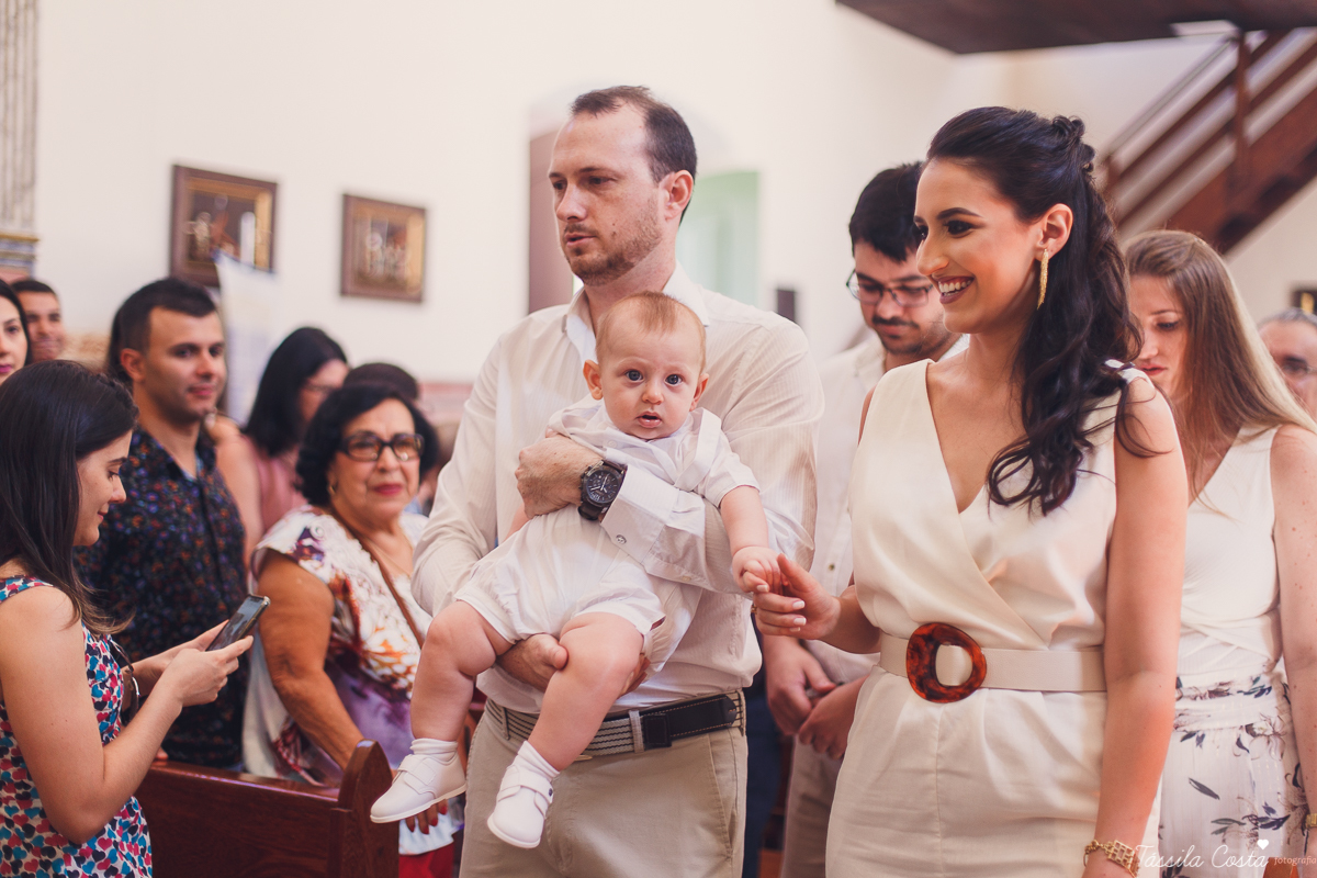 fotos de batizado, qual look usar no batizado do meu filho, lojas para comprar roupa para batizado em vila velha es, Igreja na Prainha para batismo, Igreja do Rosário, fotos lindas de batizado, meu primeiro sacramento, madrinha bem vestida no batizado