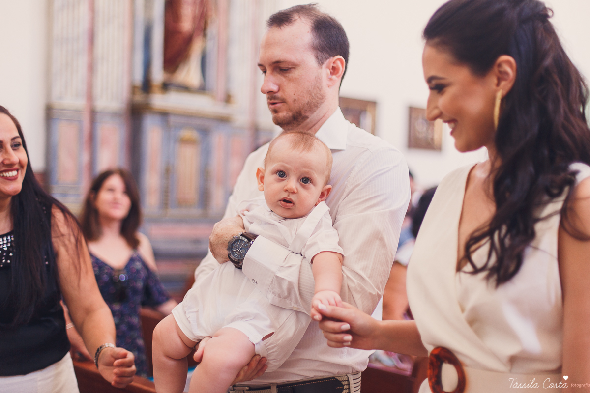 fotos de batizado, qual look usar no batizado do meu filho, lojas para comprar roupa para batizado em vila velha es, Igreja na Prainha para batismo, Igreja do Rosário, fotos lindas de batizado, meu primeiro sacramento, madrinha bem vestida no batizado