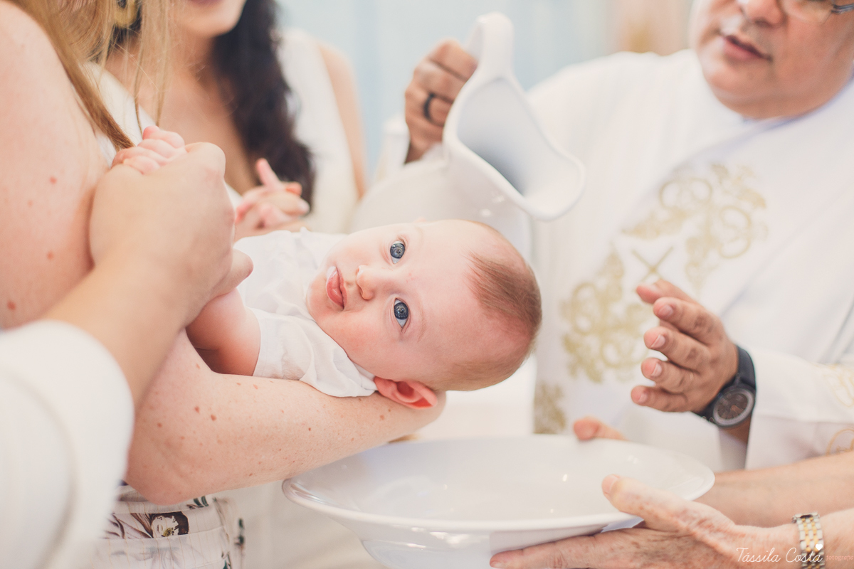fotos de batizado, qual look usar no batizado do meu filho, lojas para comprar roupa para batizado em vila velha es, Igreja na Prainha para batismo, Igreja do Rosário, fotos lindas de batizado, meu primeiro sacramento, madrinha bem vestida no batizado