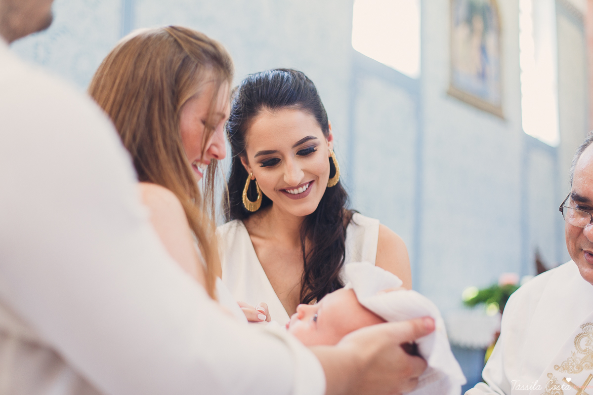 fotos de batizado, qual look usar no batizado do meu filho, lojas para comprar roupa para batizado em vila velha es, Igreja na Prainha para batismo, Igreja do Rosário, fotos lindas de batizado, meu primeiro sacramento, madrinha bem vestida no batizado