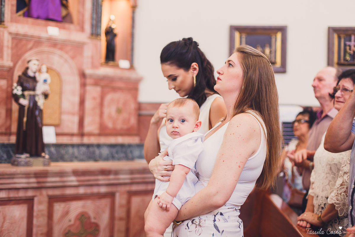 fotos de batizado, qual look usar no batizado do meu filho, lojas para comprar roupa para batizado em vila velha es, Igreja na Prainha para batismo, Igreja do Rosário, fotos lindas de batizado, meu primeiro sacramento, madrinha bem vestida no batizado