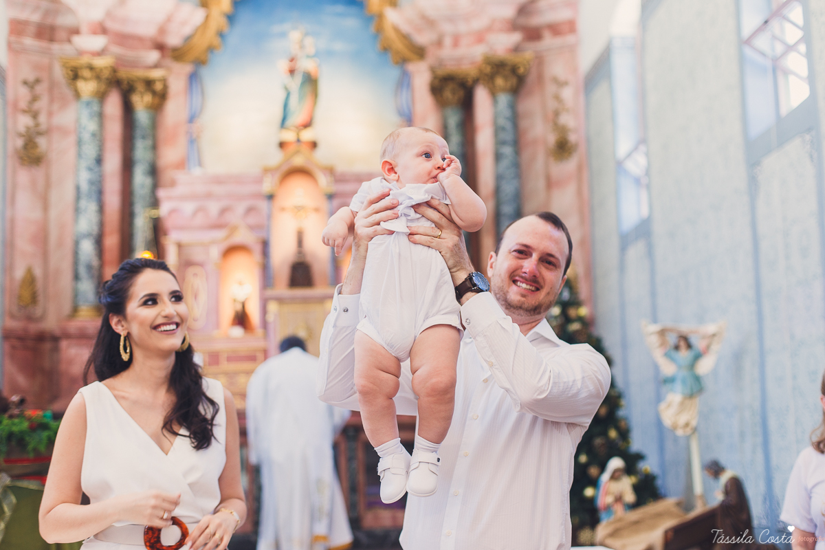 fotos de batizado, qual look usar no batizado do meu filho, lojas para comprar roupa para batizado em vila velha es, Igreja na Prainha para batismo, Igreja do Rosário, fotos lindas de batizado, meu primeiro sacramento, madrinha bem vestida no batizado