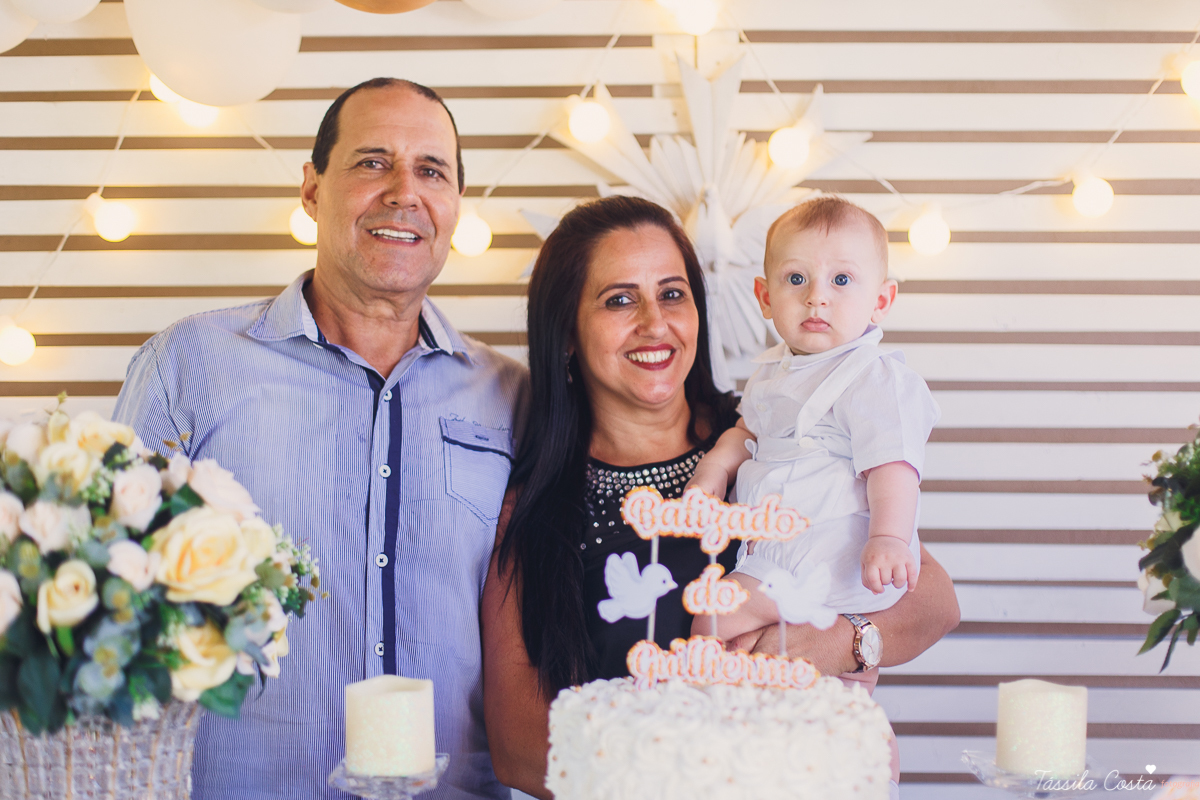 fotos de batizado, qual look usar no batizado do meu filho, lojas para comprar roupa para batizado em vila velha es, Igreja na Prainha para batismo, Igreja do Rosário, fotos lindas de batizado, meu primeiro sacramento, madrinha bem vestida no batizado