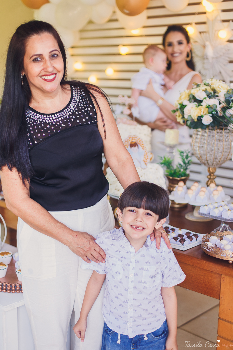 fotos de batizado, qual look usar no batizado do meu filho, lojas para comprar roupa para batizado em vila velha es, Igreja na Prainha para batismo, Igreja do Rosário, fotos lindas de batizado, meu primeiro sacramento, madrinha bem vestida no batizado