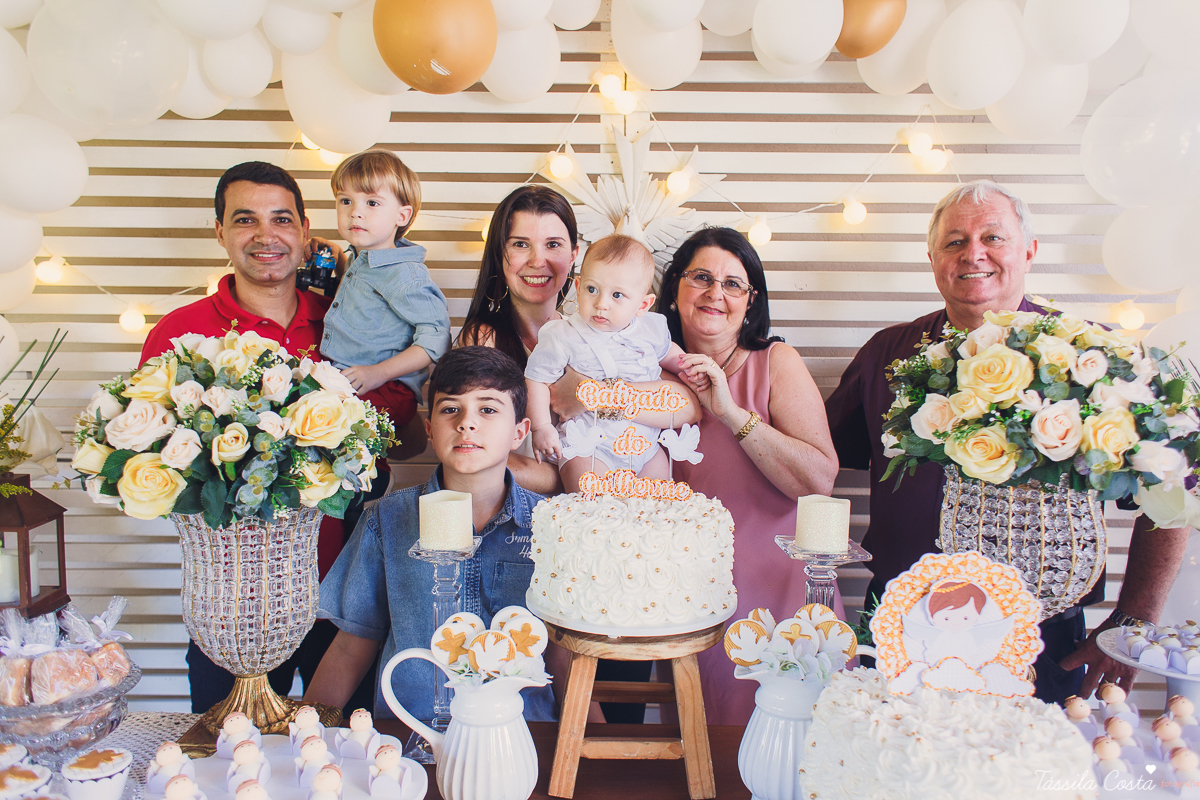 fotos de batizado, qual look usar no batizado do meu filho, lojas para comprar roupa para batizado em vila velha es, Igreja na Prainha para batismo, Igreja do Rosário, fotos lindas de batizado, meu primeiro sacramento, madrinha bem vestida no batizado