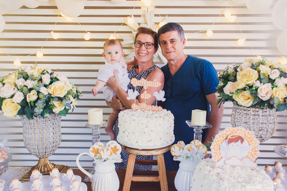 fotos de batizado, qual look usar no batizado do meu filho, lojas para comprar roupa para batizado em vila velha es, Igreja na Prainha para batismo, Igreja do Rosário, fotos lindas de batizado, meu primeiro sacramento, madrinha bem vestida no batizado