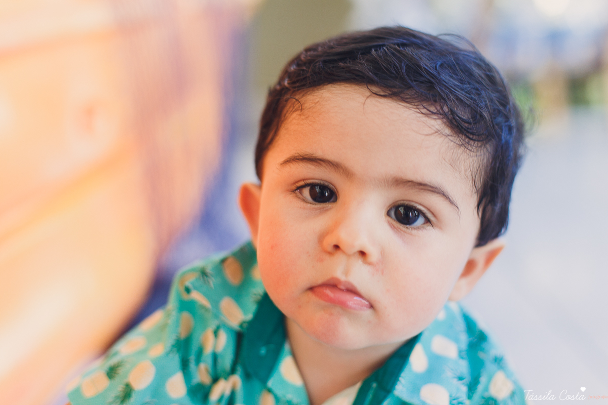 Festa no quintal de casa, em Jardim Camburi, Vitória ES, Festa no terma praia, maquete linda no tema praia, decoração diferente no tema praia, festa de menino, churrasco para aniversário infantil, fotografia de festa infantil em vitória es, tássila foto