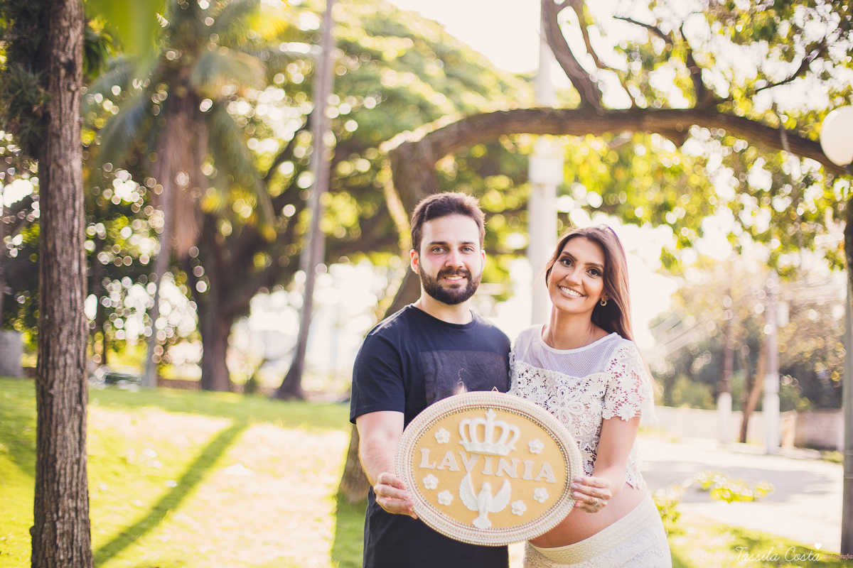 fotos externas de gestante, o que usar no look do ensaio gestante, fotos de gestante com cachorro, fotos feitas na Ilha do Frade, lugar lindo para fazer fotos em Vitória ES, tássila costa fotografia, praia linda em Vitória para fazer ensaio gestante, 