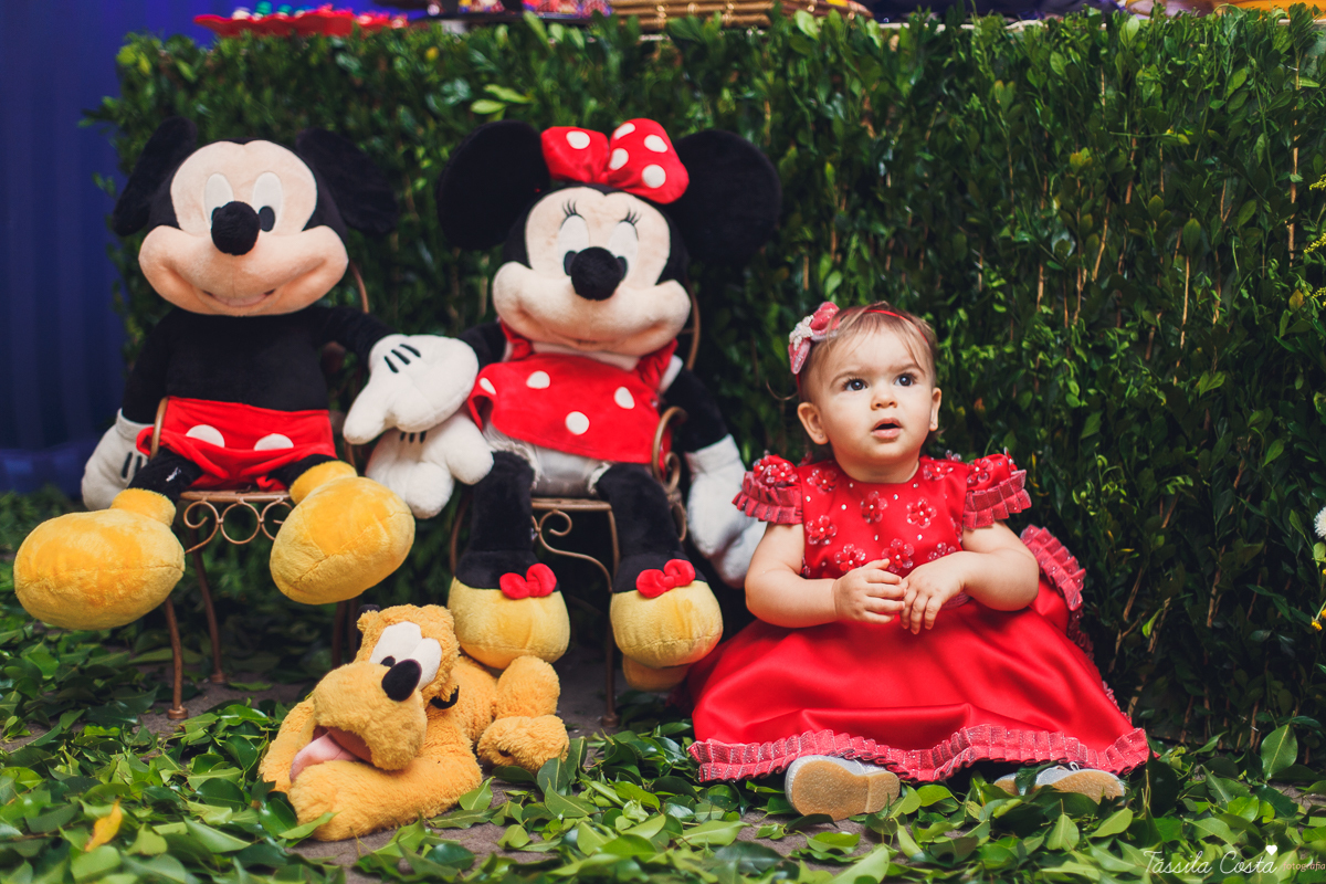 aniversário no tema Disney, aniversário de menina no tema Disney, no Cerimonial O Mais Legal, Sofia 1 ano, tudo azul e vermelho no aniversário, o que vestir no aniversário de 1 ano da filha, look Le Infance para aniversário de 1 ano, Le Infance vestidos