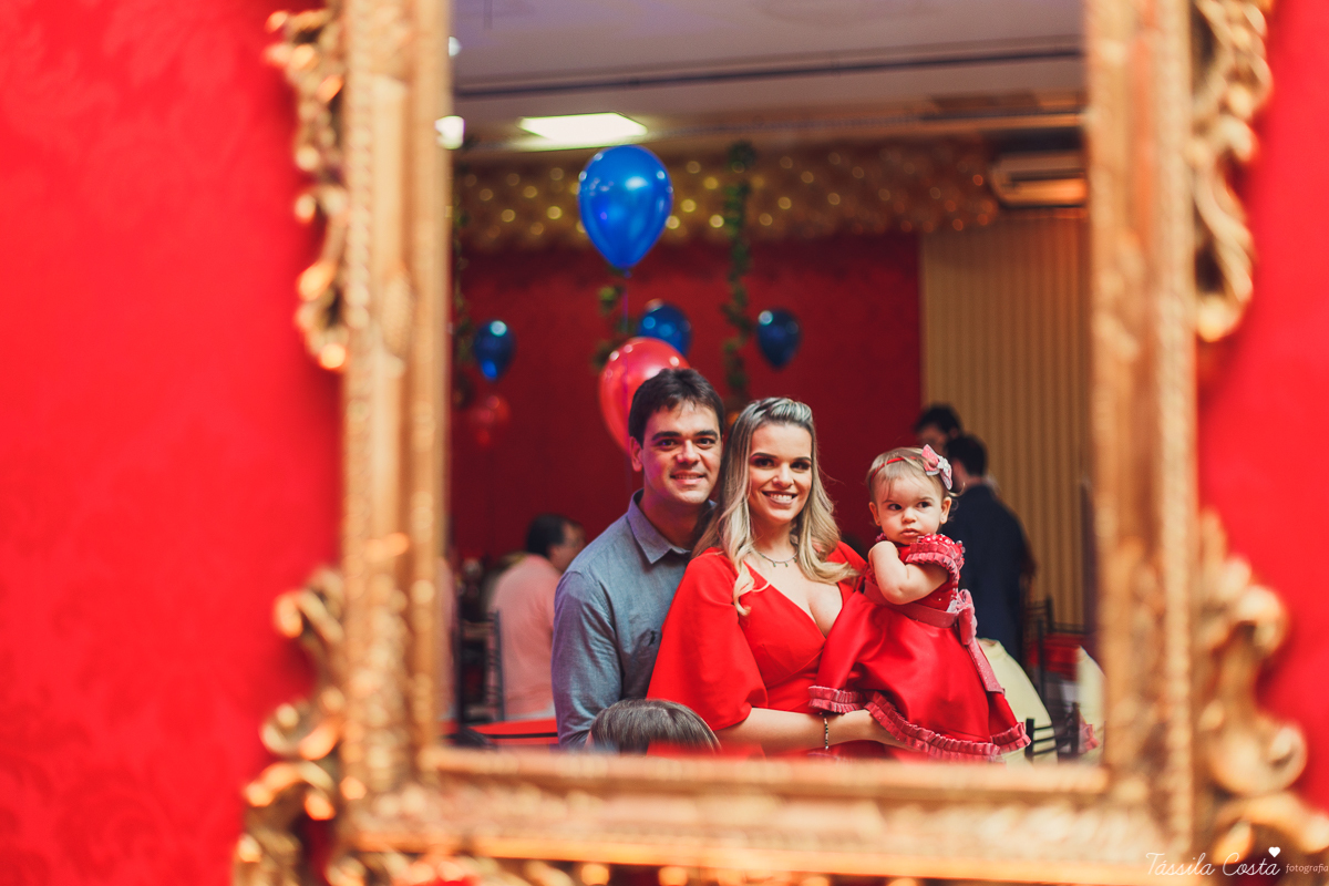 aniversário no tema Disney, aniversário de menina no tema Disney, no Cerimonial O Mais Legal, Sofia 1 ano, tudo azul e vermelho no aniversário, o que vestir no aniversário de 1 ano da filha, look Le Infance para aniversário de 1 ano, Le Infance vestidos