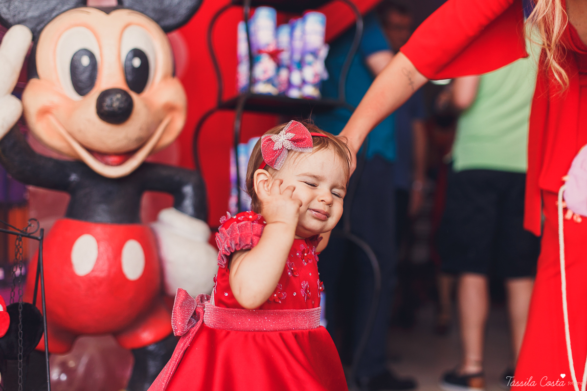 aniversário no tema Disney, aniversário de menina no tema Disney, no Cerimonial O Mais Legal, Sofia 1 ano, tudo azul e vermelho no aniversário, o que vestir no aniversário de 1 ano da filha, look Le Infance para aniversário de 1 ano, Le Infance vestidos
