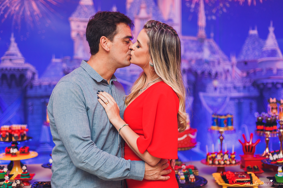 aniversário no tema Disney, aniversário de menina no tema Disney, no Cerimonial O Mais Legal, Sofia 1 ano, tudo azul e vermelho no aniversário, o que vestir no aniversário de 1 ano da filha, look Le Infance para aniversário de 1 ano, Le Infance vestidos