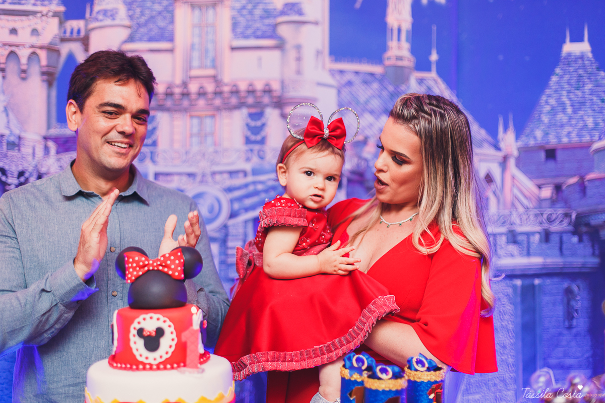 aniversário no tema Disney, aniversário de menina no tema Disney, no Cerimonial O Mais Legal, Sofia 1 ano, tudo azul e vermelho no aniversário, o que vestir no aniversário de 1 ano da filha, look Le Infance para aniversário de 1 ano, Le Infance vestidos