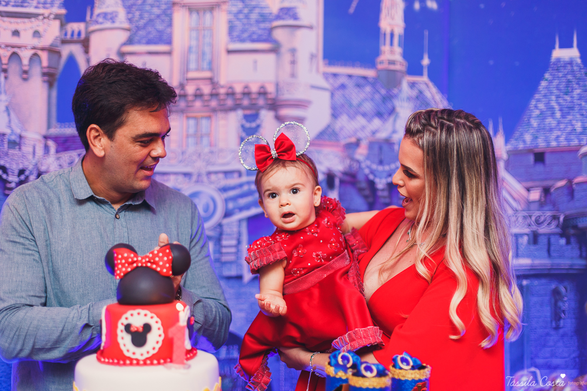 aniversário no tema Disney, aniversário de menina no tema Disney, no Cerimonial O Mais Legal, Sofia 1 ano, tudo azul e vermelho no aniversário, o que vestir no aniversário de 1 ano da filha, look Le Infance para aniversário de 1 ano, Le Infance vestidos