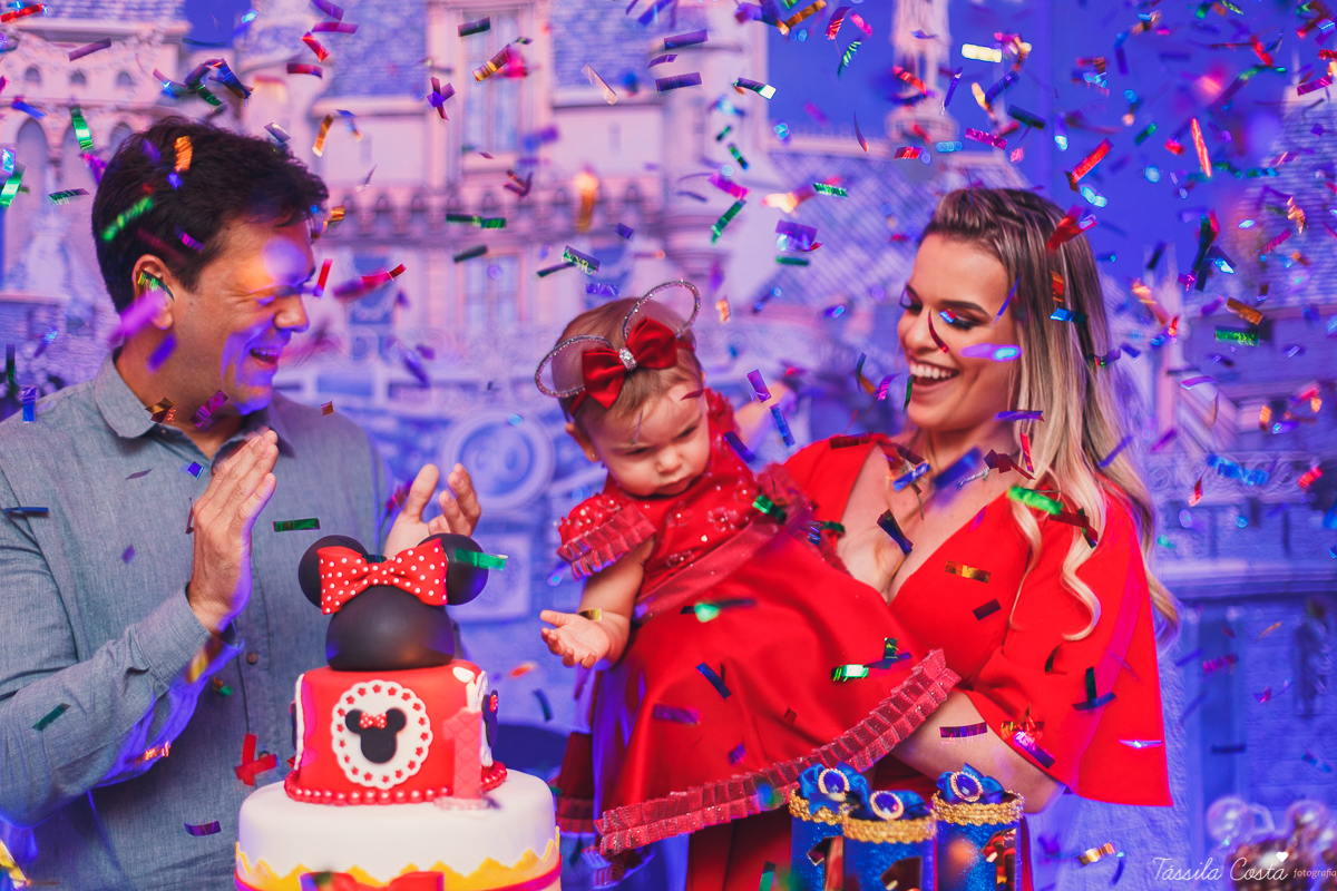 aniversário no tema Disney, aniversário de menina no tema Disney, no Cerimonial O Mais Legal, Sofia 1 ano, tudo azul e vermelho no aniversário, o que vestir no aniversário de 1 ano da filha, look Le Infance para aniversário de 1 ano, Le Infance vestidos