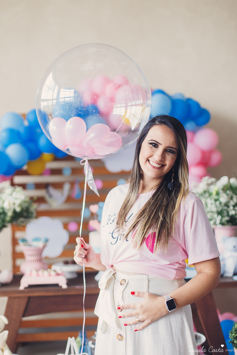 o que fazer para revelar o sexo do bebê, dicas para saber o sexo do bebê, médicos grávidos, fotos lindas de chá revelação, momento muito especial no chá revelação, mundo rosa, mãe de menina, descobrindo o sexo do bebê com a família, tássila costa es